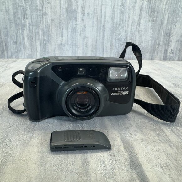 Pentax Zoom 90WR 35mm Point & Shoot Film Camera. Japan. Water Resist. UNTESTED. - Picture 2 of 13